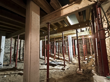 Reprise de plancher de caves en immeuble haussmannien — Paris